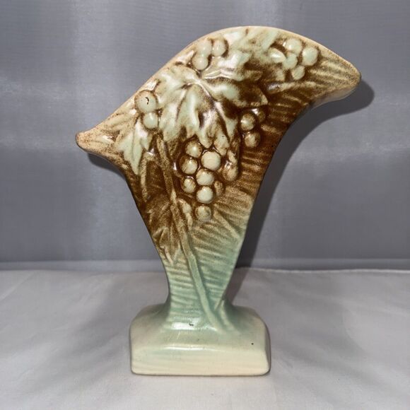 McCoy Art Pottery Rustic Line 8" Vase Grape Cluster & Leaves, Blue PERFECT (208) - Picture 1 of 7